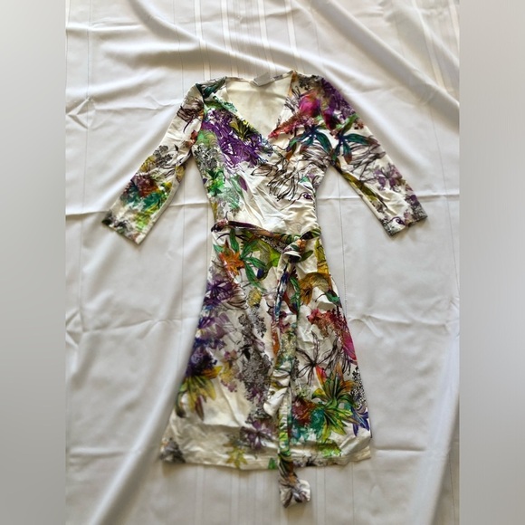 Vibrant Colourful Floral Wrap Dress - Picture 2 of 15
